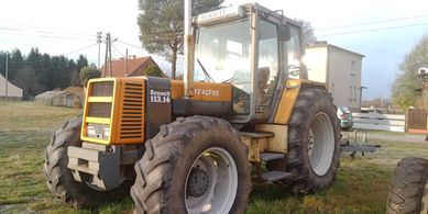 Traktor Renault 113.14