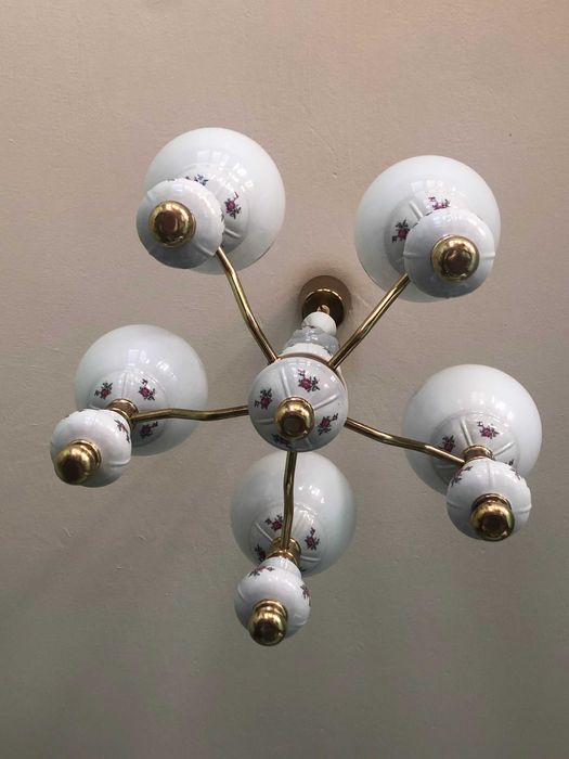 Porcelanowy żyrandol 5-ramienny, PRL, kwiatowy wzór, stan b. dobry