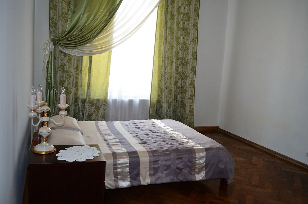 Квартира подобово. Вул.В.Великого. Від 500 гр