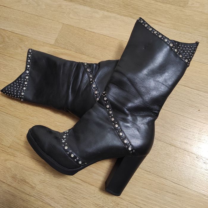 Чоботи жіночі чорні шкіряні. Повний 39 розмір