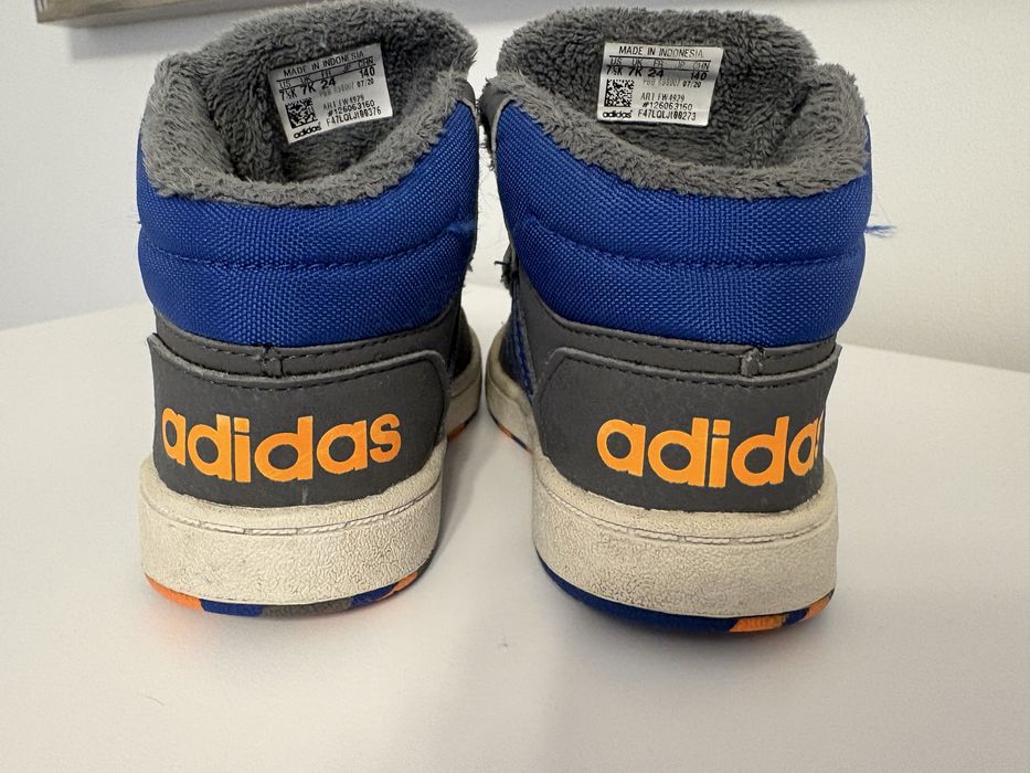 Trzewiki, buty Adidas rozmiar 24