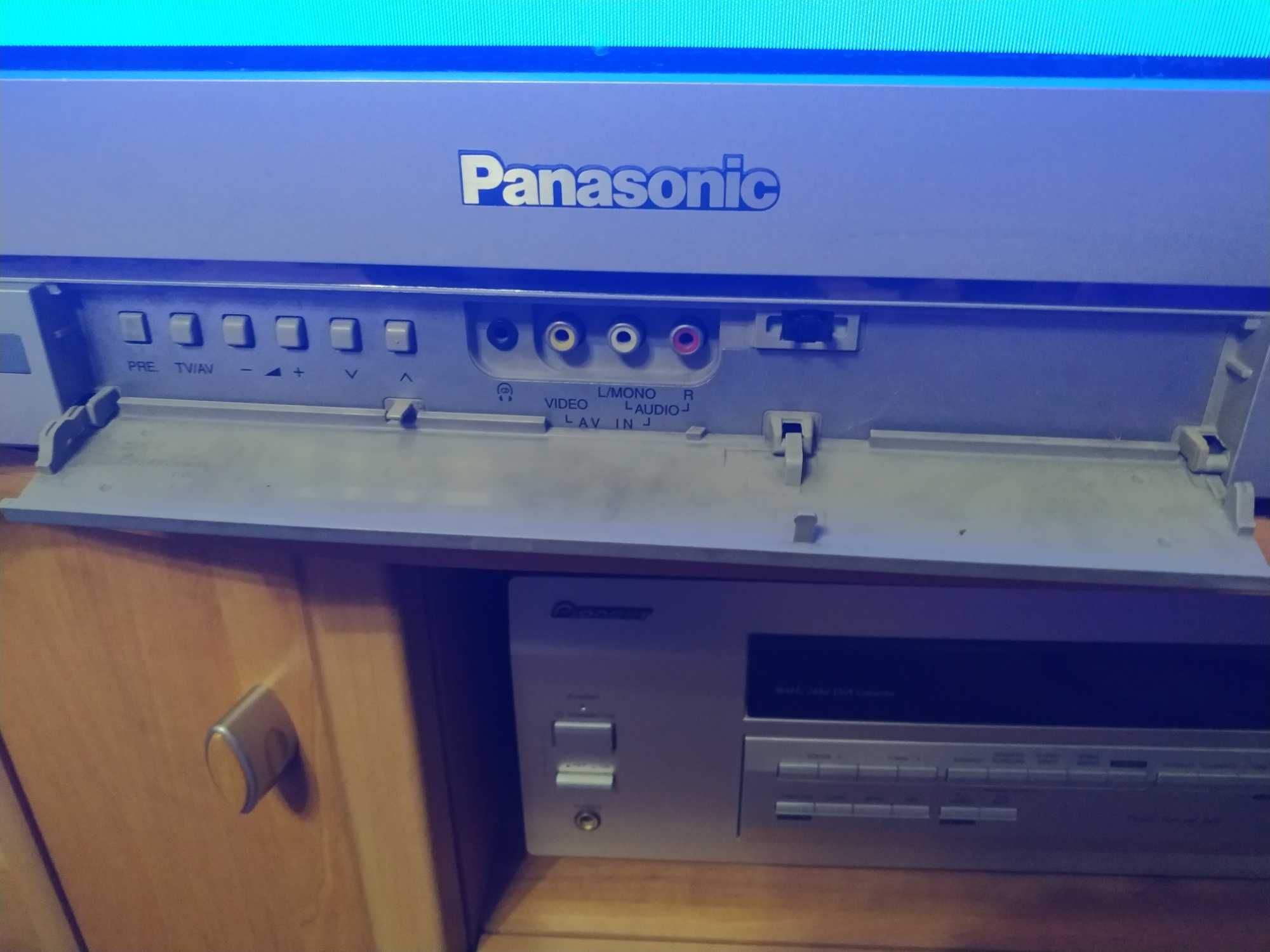 Телевизор цветной Panasonic TX-21PS70T рабочий