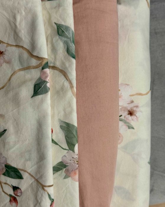 Sofá-Cama Best Sofá c/ Sobrecolchão + Roupa de Cama (novo)