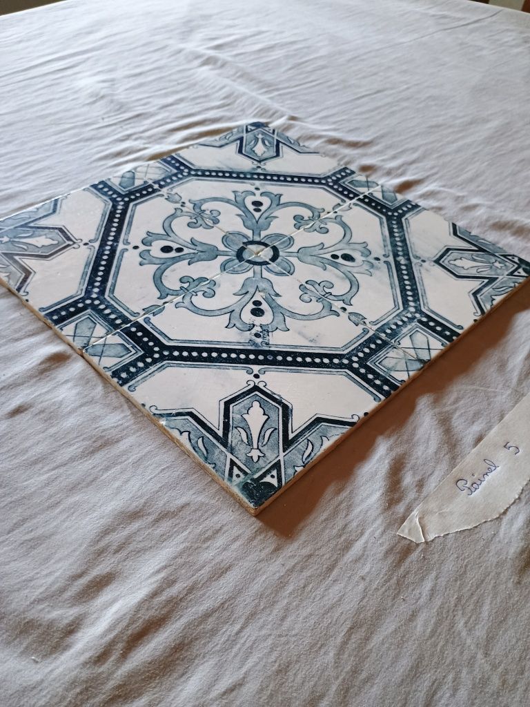 Conjunto de 4 azulejos da Fábrica de Loiça de Sacavém (sec.XIX)