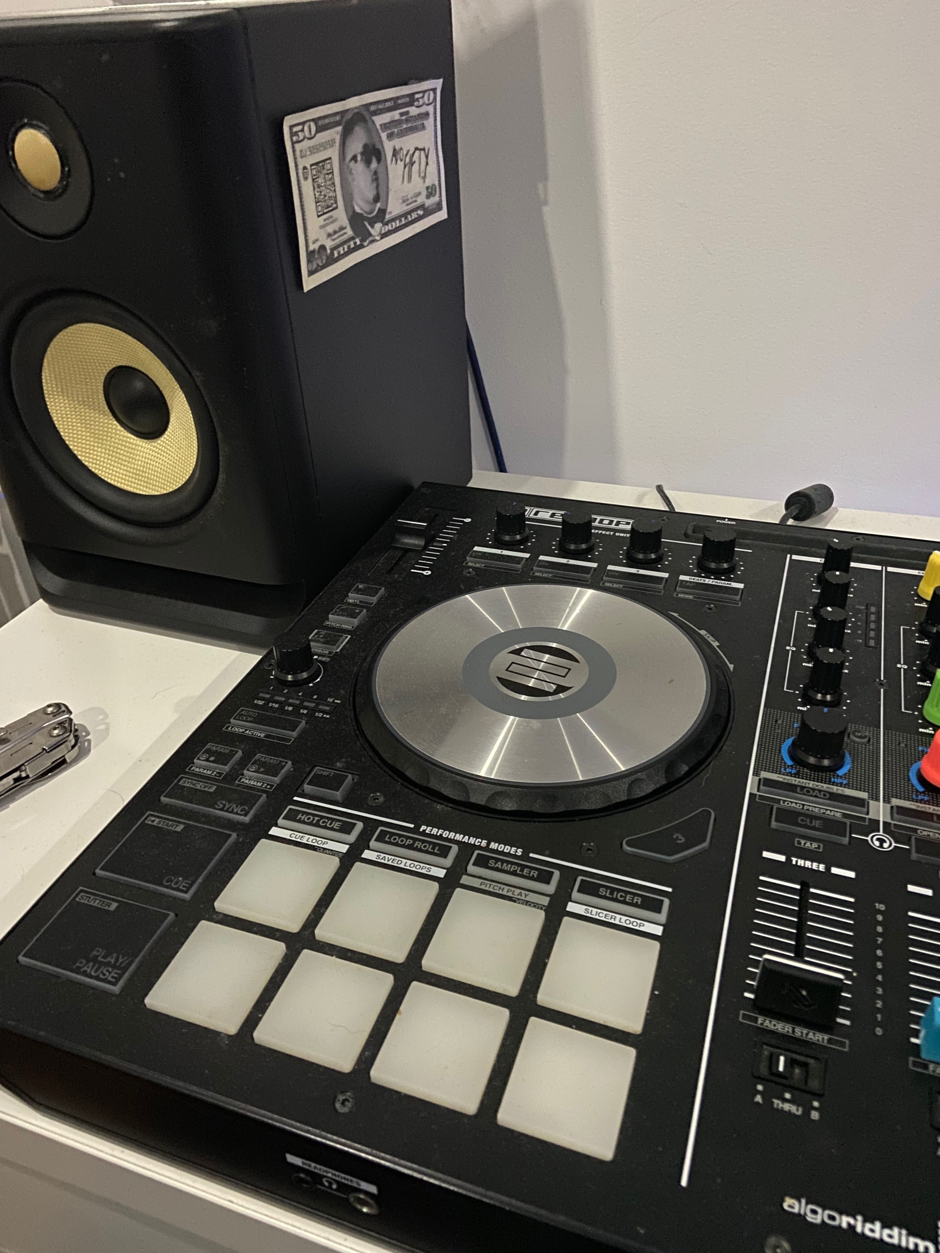 Mesa reloop mixon4