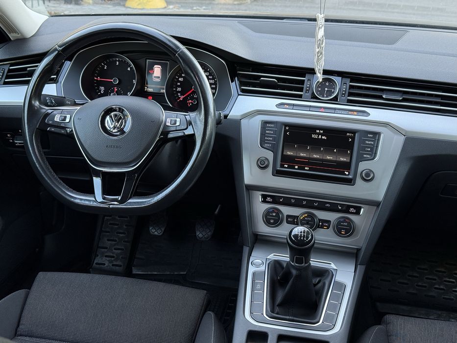 Volksawagen Passat 2015 год, 1.6 дизель, механика