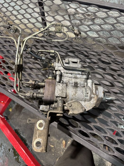 ТНВД Mitsubishi L200 1996-2007 2,5 TDI mr577077