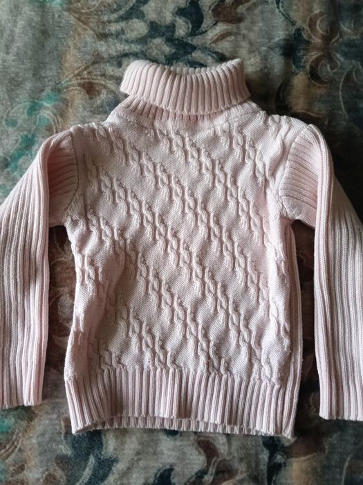 Продам теплі кофтинки