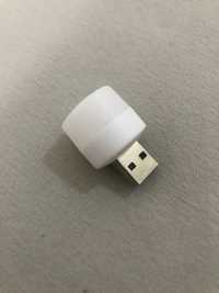 Нічник маленький / USB-фонарик на павер банк