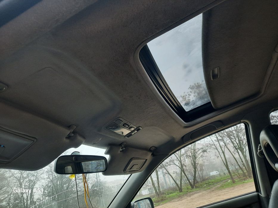 В продаже Mitsubishi autlender 2003 года.  На 4 газу .На полнейшем ход