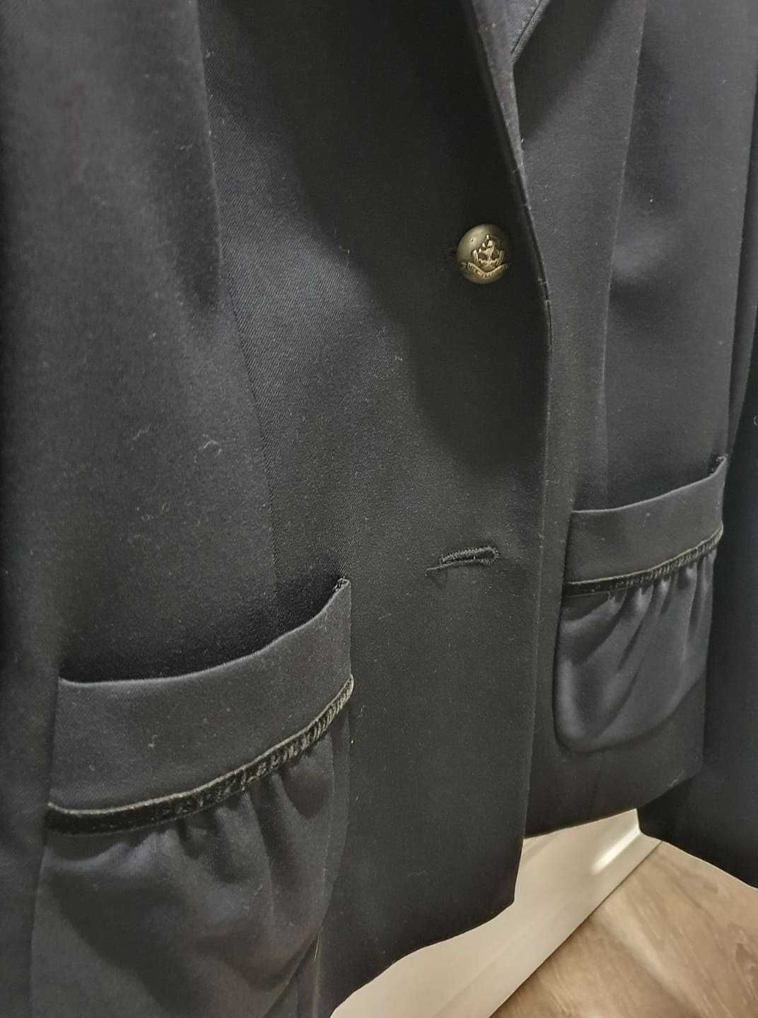 Blazer preto com botões