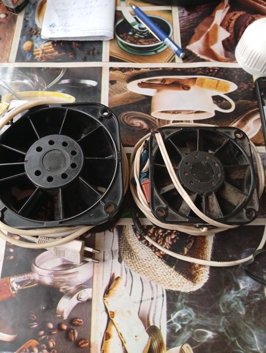 Вентиляторы 220 в больше как вытяжки для гроубокса.