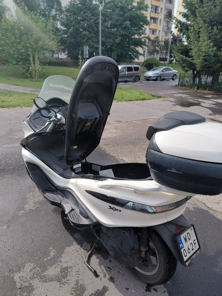 Piaggio x10 125 cc