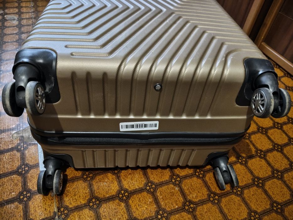 Дорожній Чемодан POLO