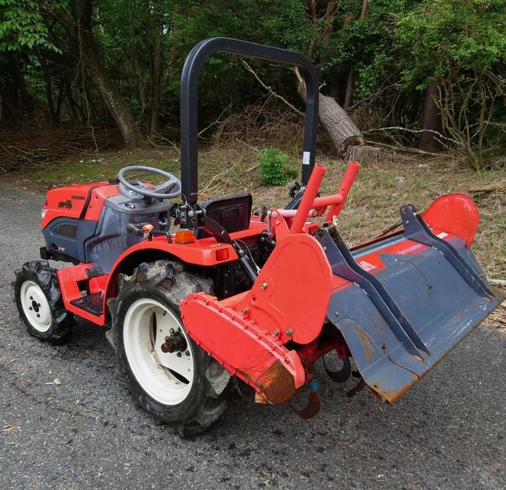 Traktor Mitsubishi GF16