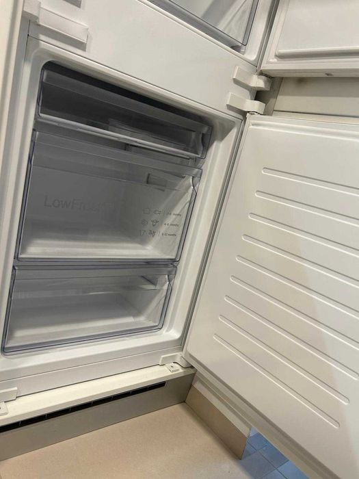 Frigorífico Combinado encastre BOSCH