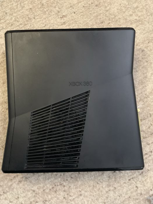 Xbox 360 (250 Гб, 29 ігор)