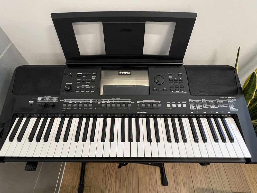 Cинтезатор YAMAHA PSR- E463