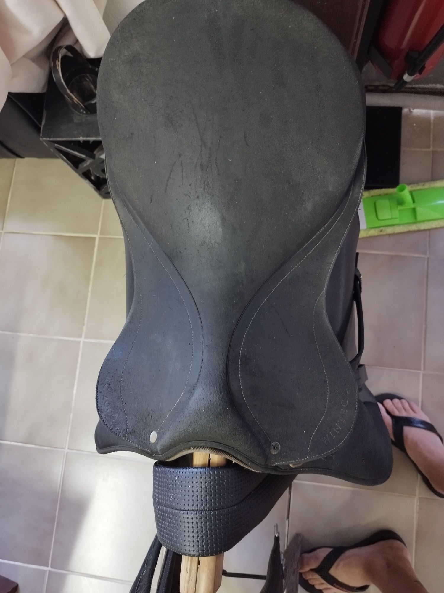 Vendo sela em  bom estado,  mas não temos mais cavalos