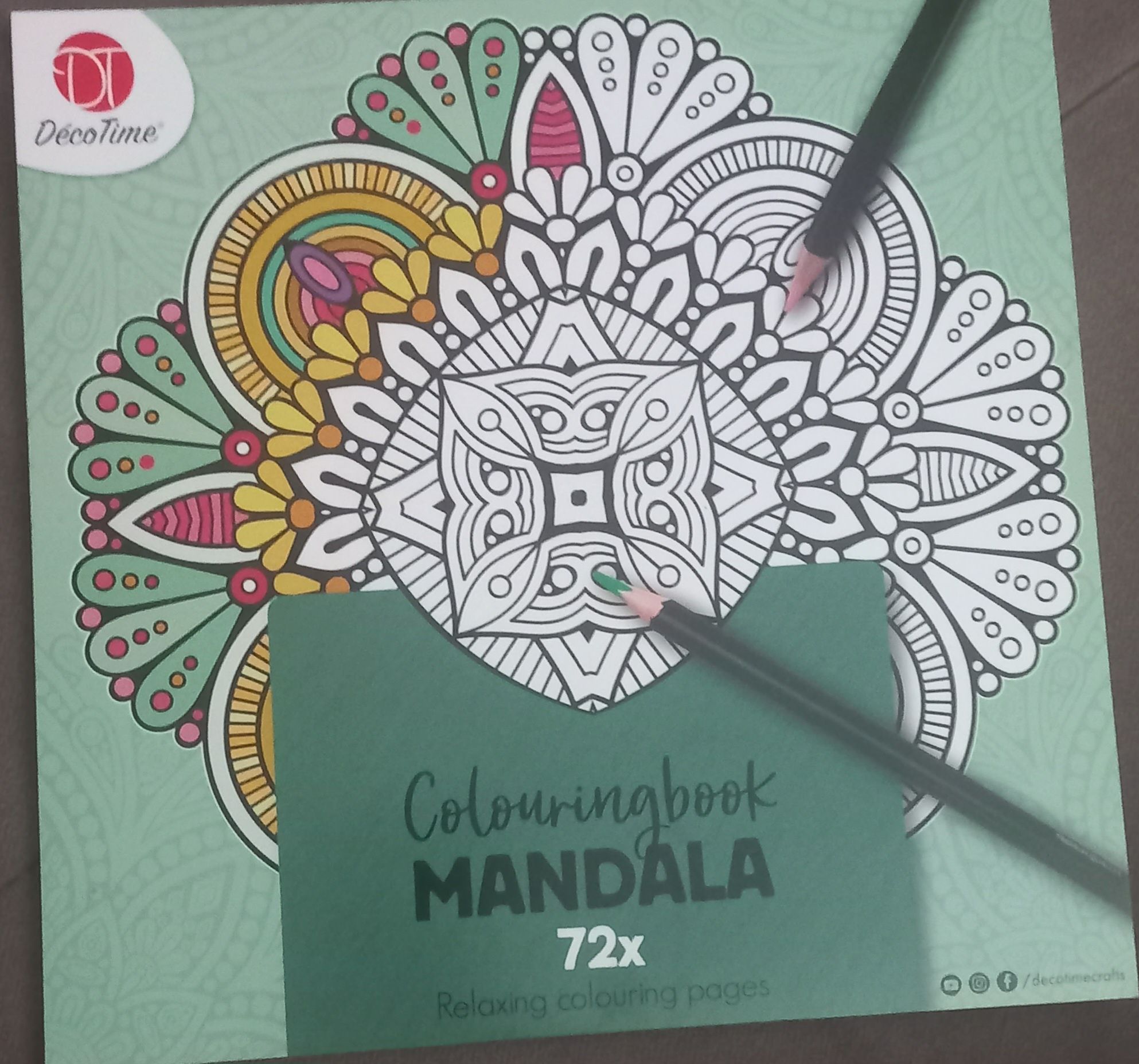 Książka MANDALA Colouringbook