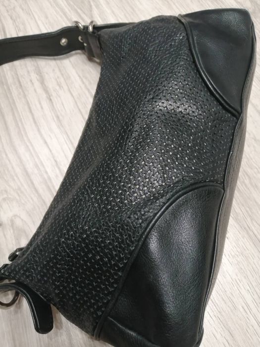 Жіноча шкіряна сумочка