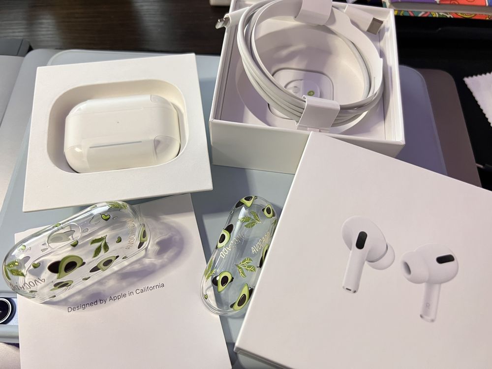 Наушники Apple AirPods Pro with Magsafe MLWK3