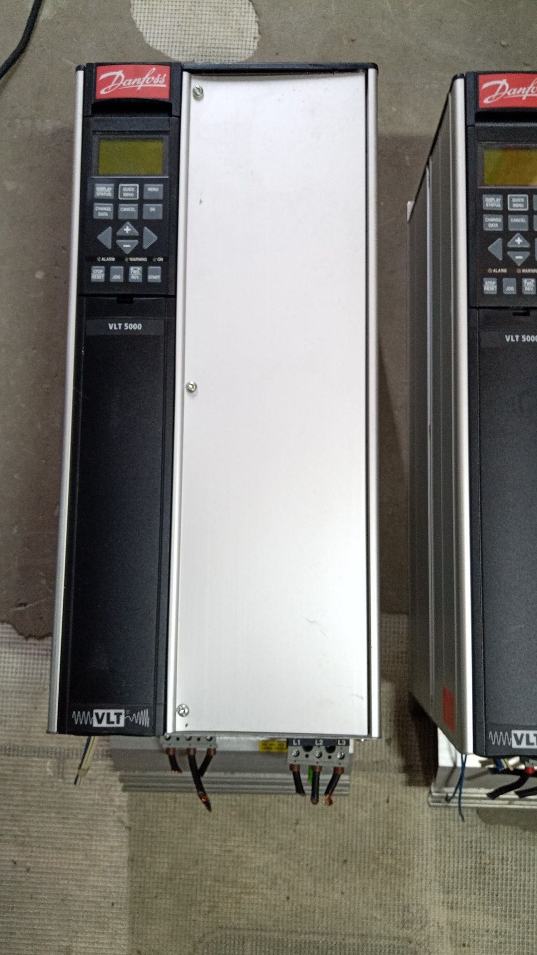 Falownik Danfoss VLT 5000  27 kWA