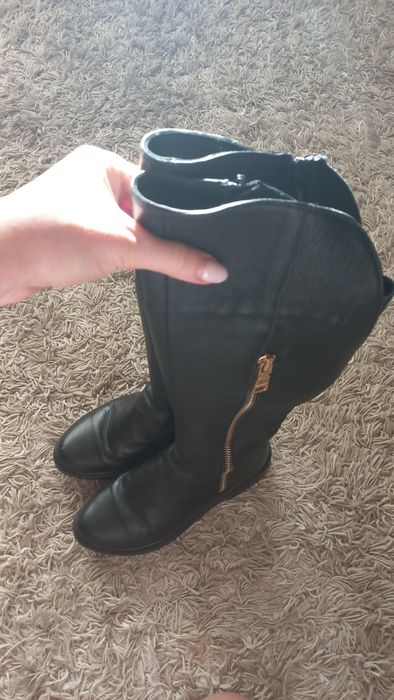 Шкіряні сапогі в гарному стані