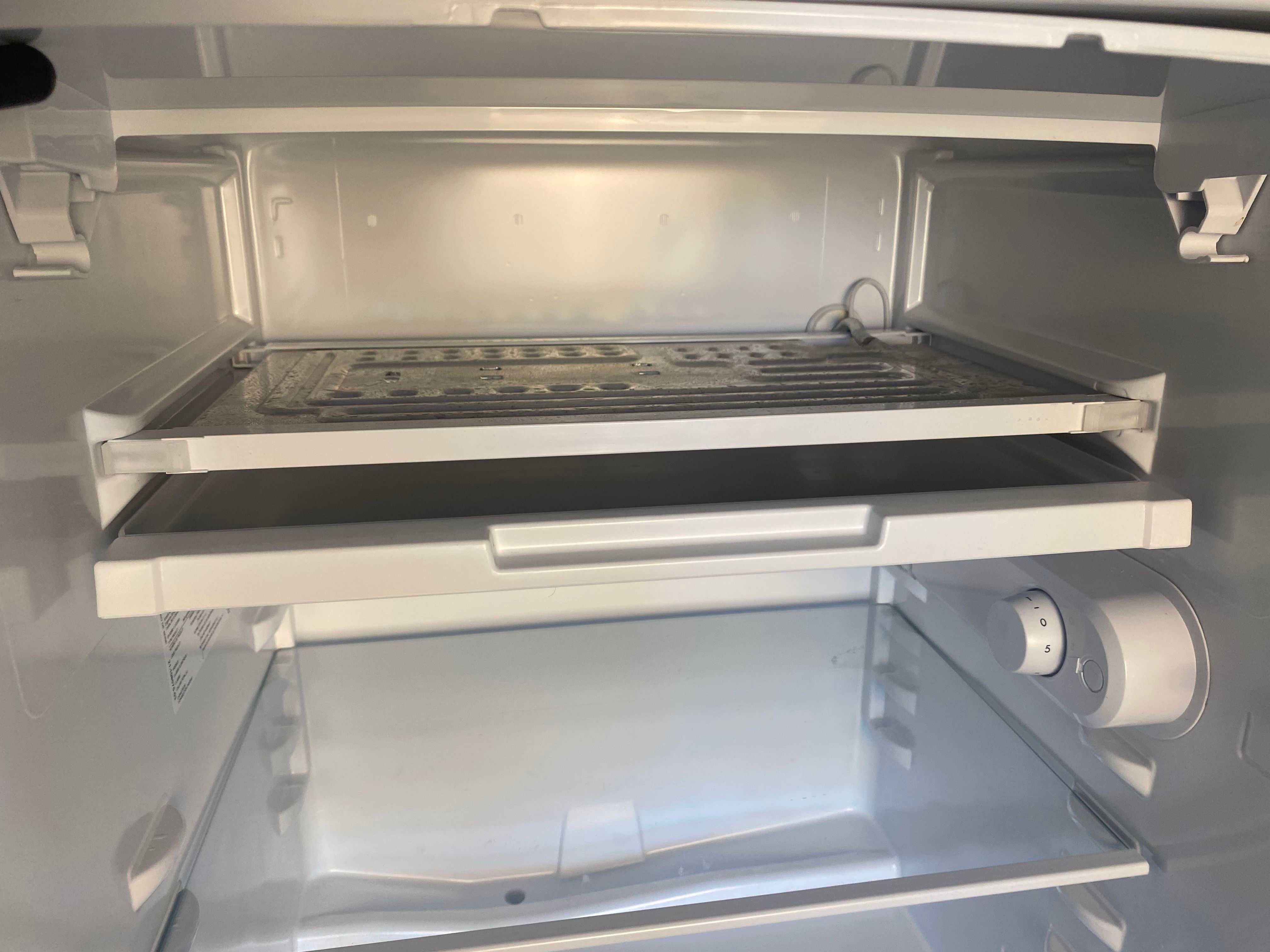 Lodówka Beko TS190340N 81,8cm 85L 36 dB Biały