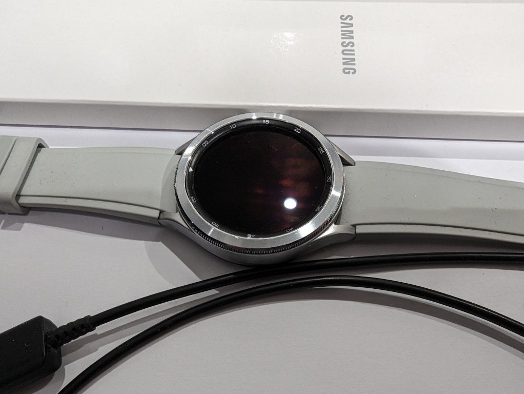 Galaxy Watch 4 classic LTE, NFC 46mm