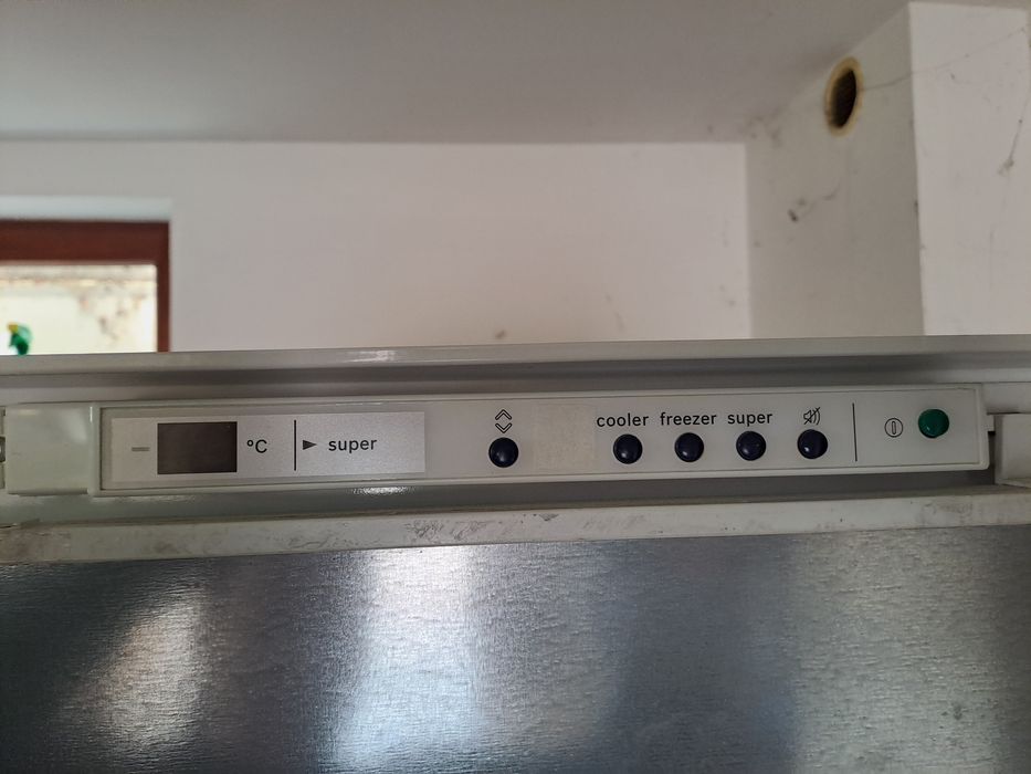 Lodówka Chłodziarko Zamrażalka  Bosch KIS38A51