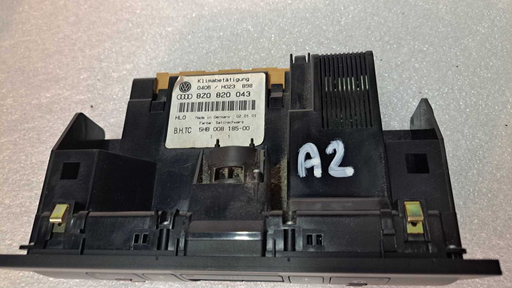 Panel klimatyzacji Audi A2 -043
