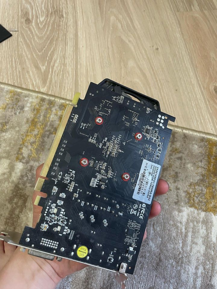 Відеокарта RX Radeon 560 4gb