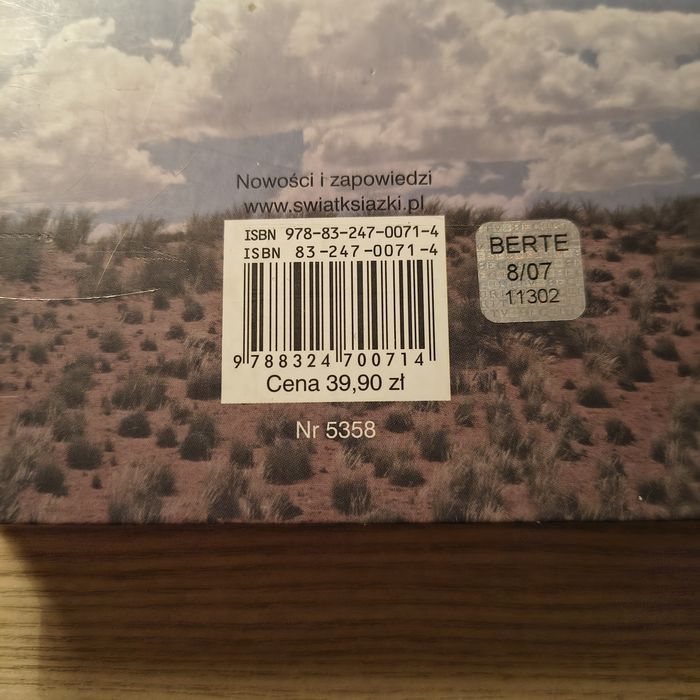 Książka Świat u stóp Lesley Lokko