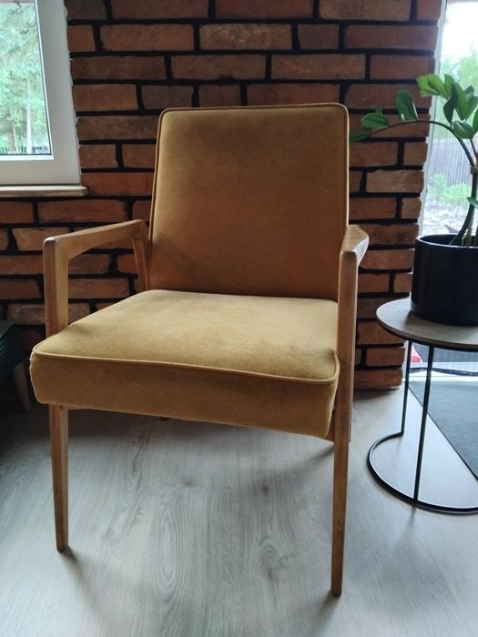 Fotele retro prl kolor musztardowy 2szt STAN B.DOBRY