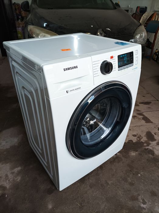 Пральна машина на 9кг Samsung (eco bubble)