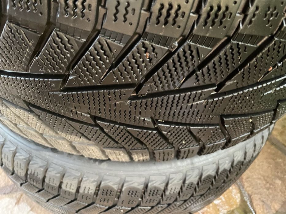 Зимові шини Hankook 245/40R18
