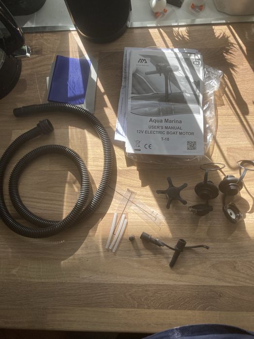 ponton łódka wędkarstwo silnik elektryczny motorówka