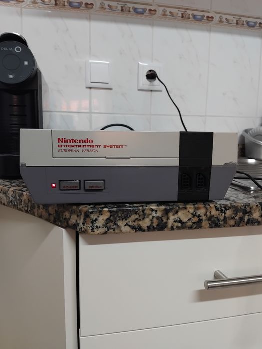 Nintendo NES Original +Comando+Cabos+Super Mario(Não testada)