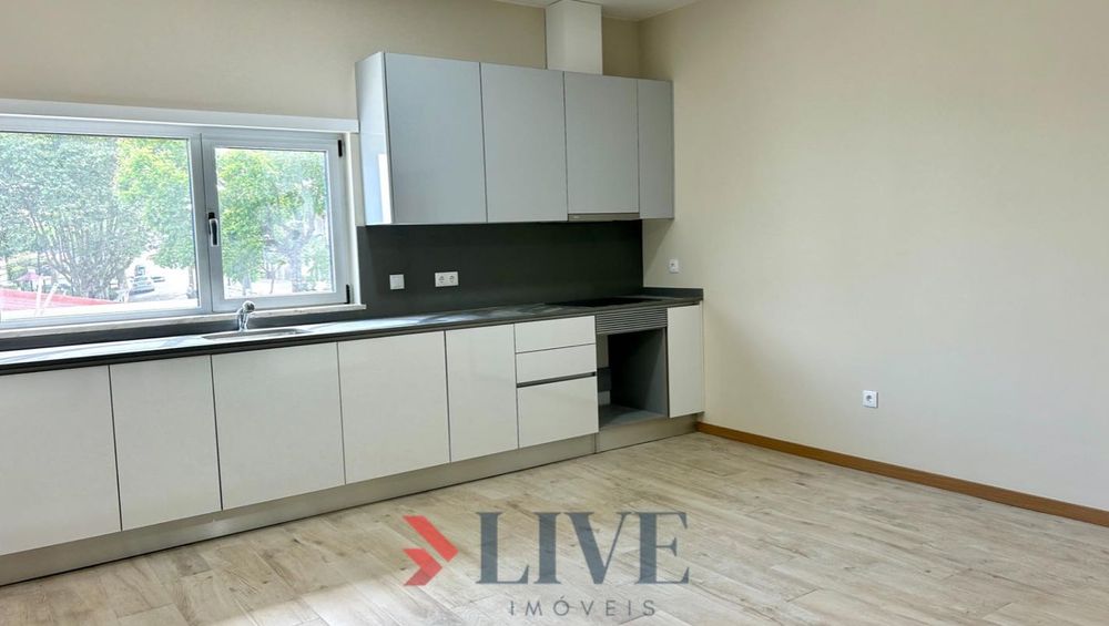 Apartamento T1+1 para venda em Viseu