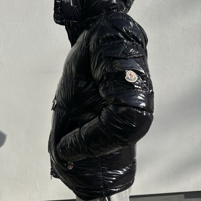 Пуховик Moncler глянцевий