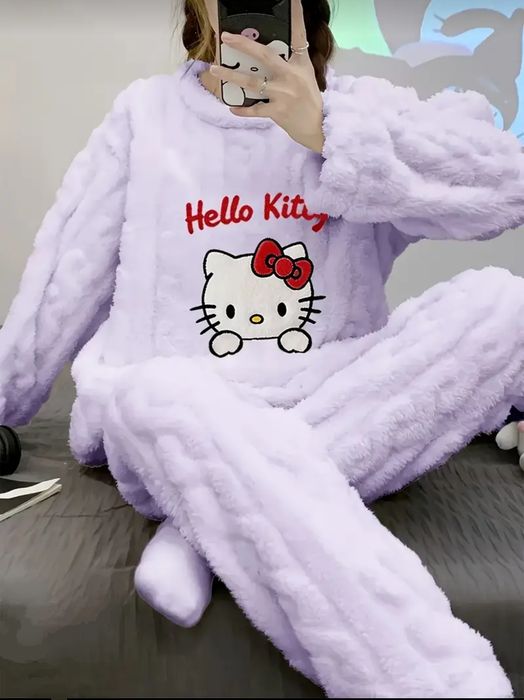 Жіночій флісовий піжамний комплект. Три моделі.