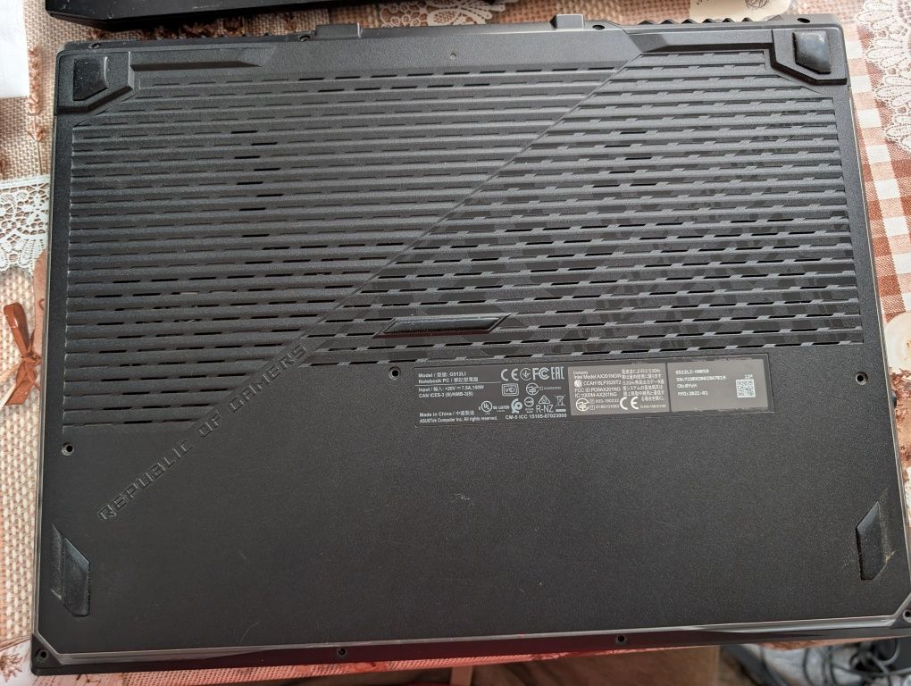 Ноутбук Asus ROG strix 15.6, GTX 1650 ti