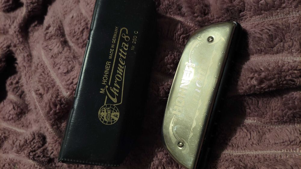 Губна гармошка Hohner chrometta 8. Як нова. + Чохол