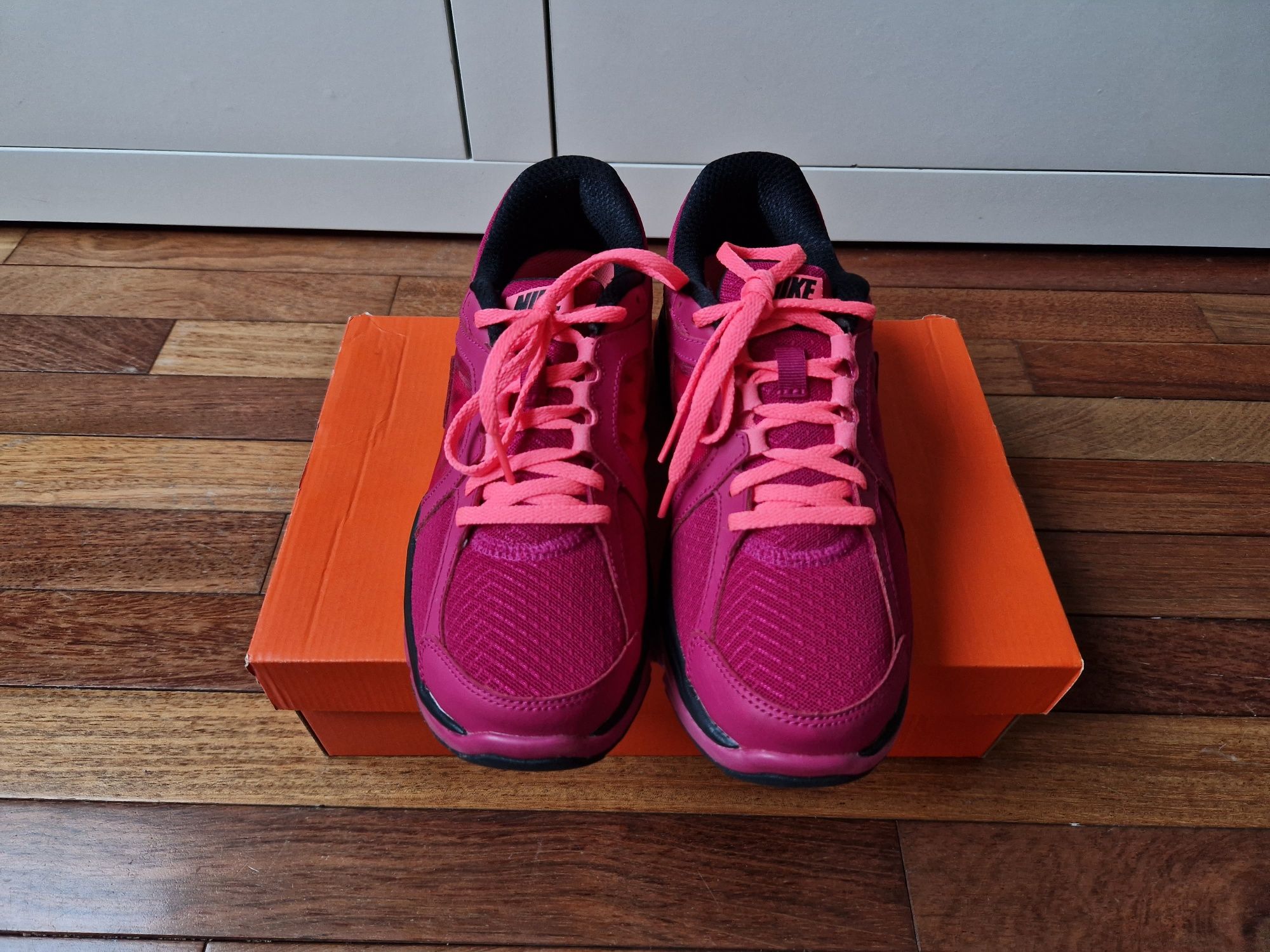 Buty sportowe damskie do biegania NIKE WMNS NIKE DUAL FUSION RUN, r.40