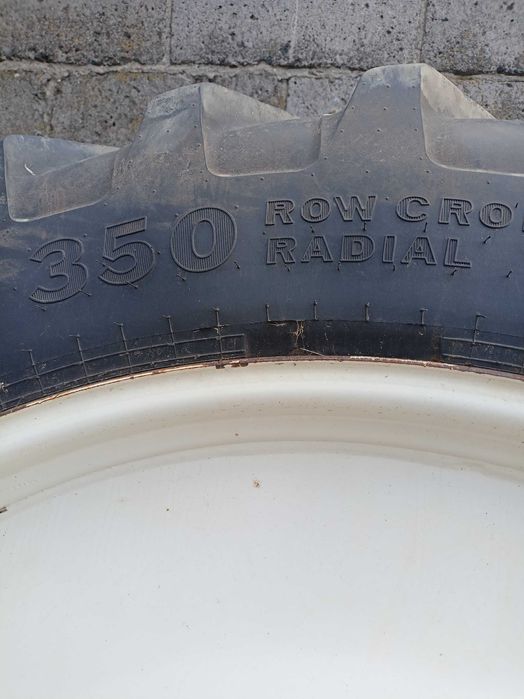 Koła New Holland Aliance 340/85R48 oraz Firestone Performer 320/90R32