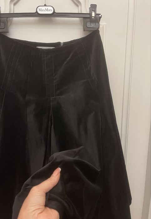 MAX MARA piękna spódnica aksamitna w kontrafałdy