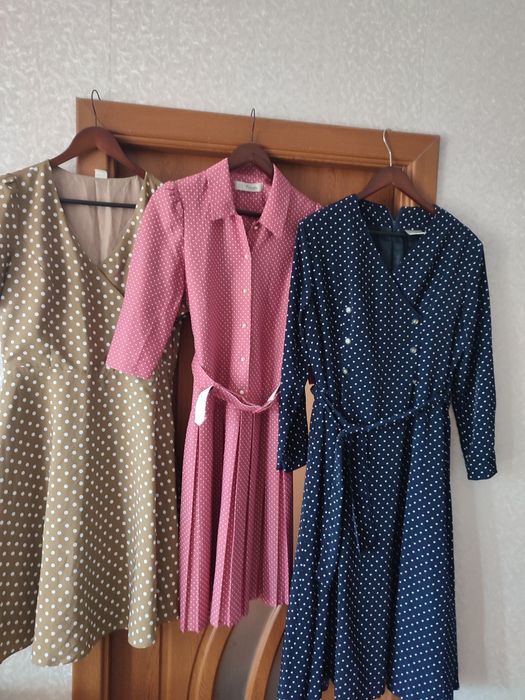 Продаю юбки  гафре 2 шт.цена 150 гр