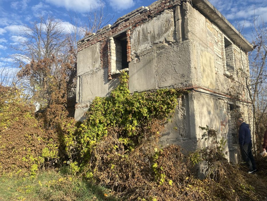 Продам газифіковану  зем. ділянку у центрі міста