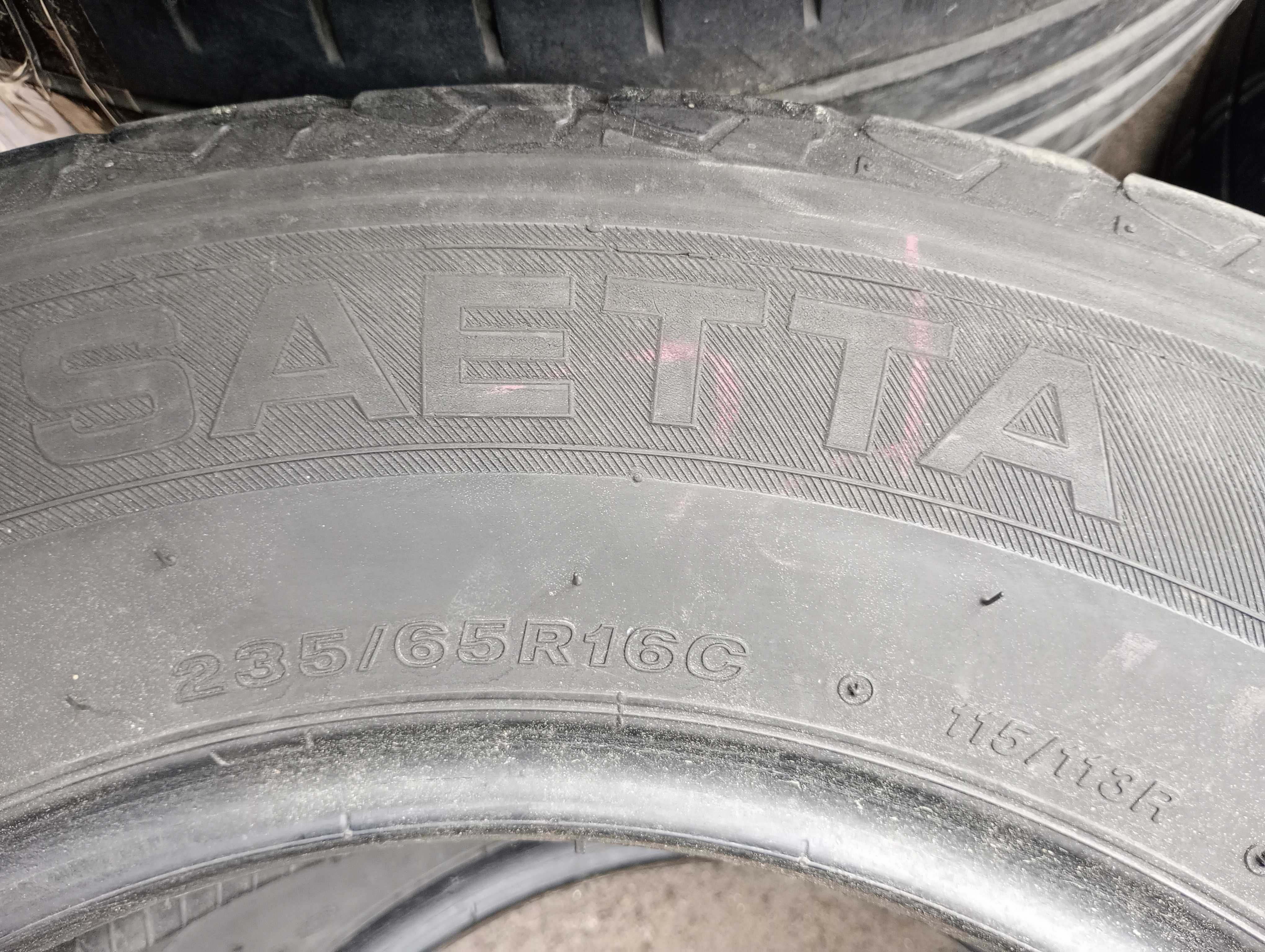 Резина 235/65 R16C Saeta Van Лето Пара